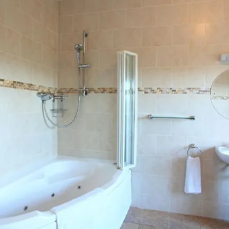 Bun Cill Athat 度假居 肯梅尔