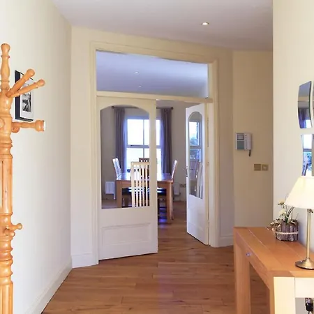 Bun Cill Athat 度假居